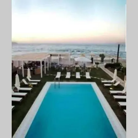 Havana 2 Luxury Sea And Pool Апартаменты *